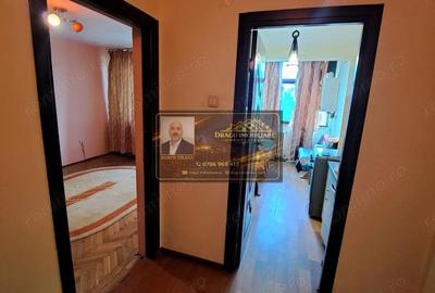 Apartament cu 3 camere decomandat în Sud - 4