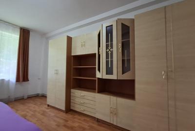 Apartament cu 2 camere decomandat, mobilat în 7 Noiembrie - 2