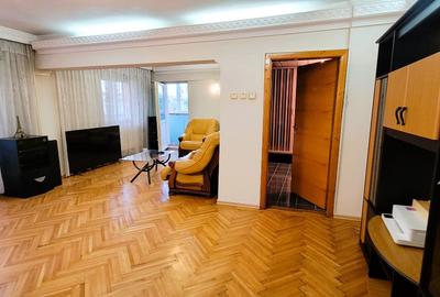 Apartament cu 5 camere decomandat în Păcii - 1