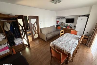 Apartament cu 5 camere decomandat în Decebal - 10