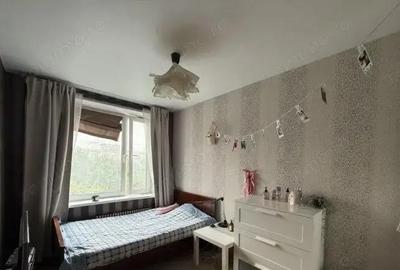 Apartament cu 2 camere semidecomandat în Lipovei
