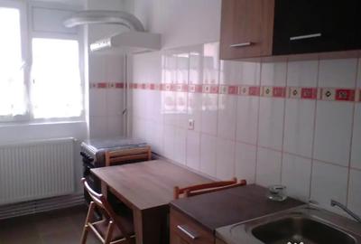 Apartament cu 3 camere decomandat în Central - 9