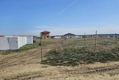 Teren de 640 mp, în Sânmartin - 6