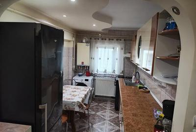 Apartament cu 2 camere decomandat în Central - 3