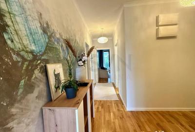 Apartament cu 4 camere decomandat în Central - 3