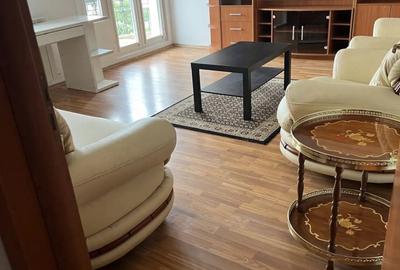 Inchiriez apt doua camere lux vis a vis de casa Poporului, decomandat, mobilat, vedere la parc Izvor - 5