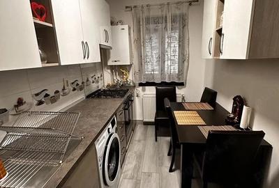 Garsonieră decomandată în Apărătorii Patriei