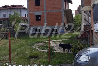 Casă cu 6 camere cu Teren 628 Mp în Ghiroda