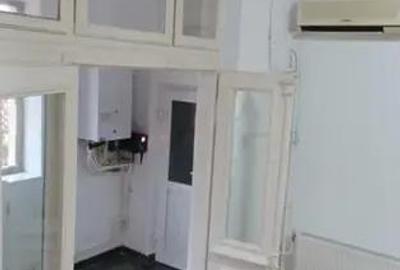 Casă cu 3 camere în Central - 2