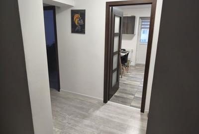 Apartament cu 4 camere decomandat în Mofleni - 2