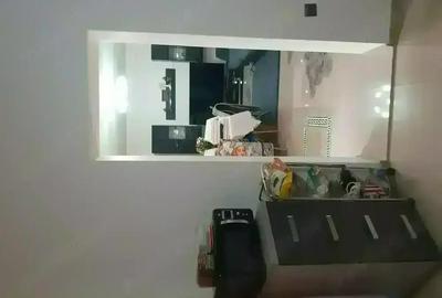 Vanzare Casa + 2 Spatii Comerciale suprafata de 283.mp., in zona Centrala - Str. Rahova - 7