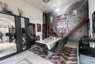 Apartament cu 3 camere decomandat, mobilat în Central - 1