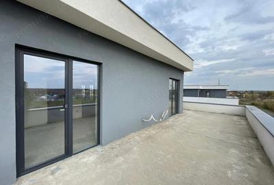 Apartament cu 4 camere decomandat în Ghiroda - 3