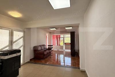 Spațiu comercial, de 308 mp, în Central - 1