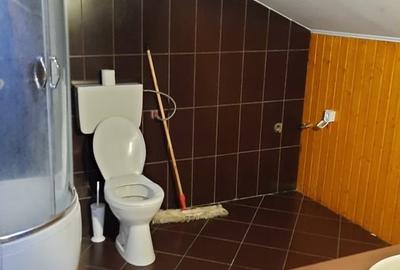 Casă cu 3 camere cu Teren 50 Mp în Central - 8