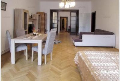 Apartament 4 Camere Vanzare - Piata Sfatului - 17