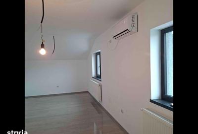 Casă cu 5 camere cu Teren 250 Mp în Central - 8