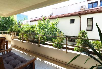 Apartament cu 4 camere decomandat, mobilat în Herăstrău