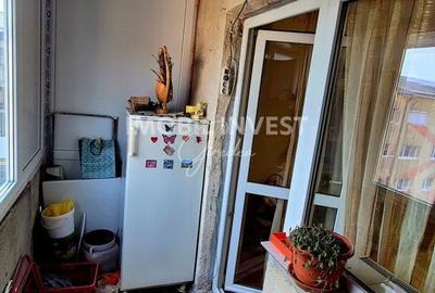 Apartament cu 3 camere decomandat în Cetate - 4