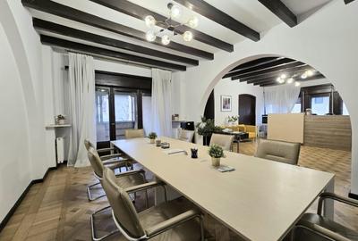 Casă cu 8 camere cu Canalizare în Dorobanți - 2