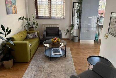 Apartament cu 2 camere nedecomandat, mobilat în Central