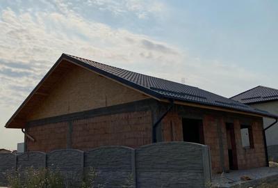 Casă individuală cu 3 camere cu Canalizare în Clinceni - 11