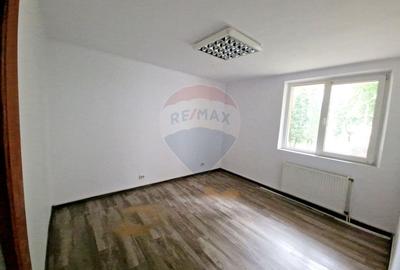 Spatiu comercial de 81mp de vanzare in zona Central - 4
