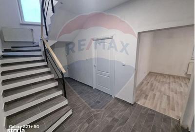 Casă cu 4 camere cu Teren 300 Mp în Central - 7