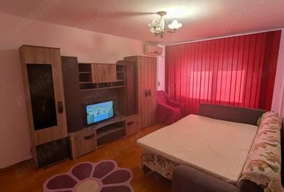 Apartament cu 2 camere decomandat în C5