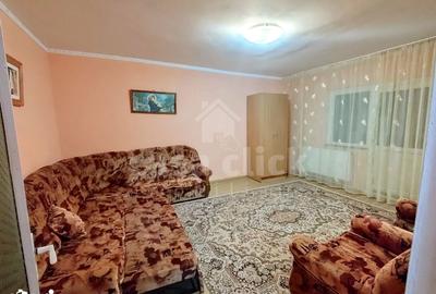 Apartament cu 2 camere decomandat în Micro 17 - 2