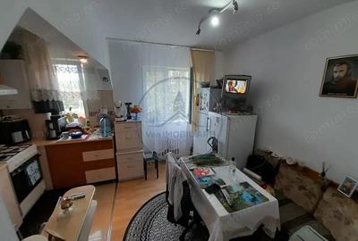 Apartament cu 2 camere, 52 mp, cu loc de parcare, zona DECEBAL - 2