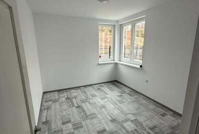 Casă cu 7 camere cu Teren 420 Mp în Corunca - 9