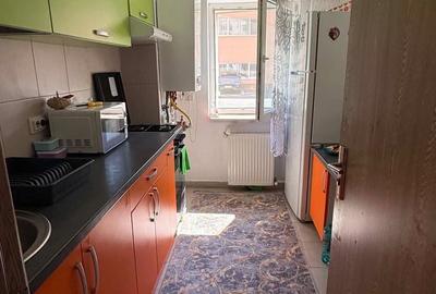 Apartament cu 2 camere decomandat în Cățelu - 3