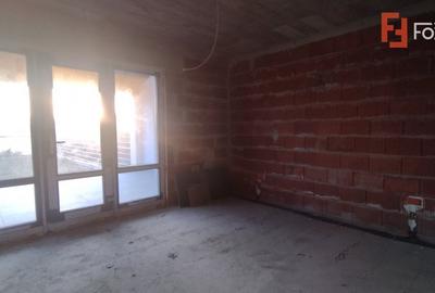 Duplex 5 camere, Becicherecu Mic - Garaj, terasa, Interior la Rosu - 8