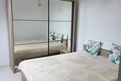 Apartament cu 3 camere decomandat în Vasile Aaron - 2