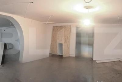 Spațiu comercial, de 65 mp, în Central - 2