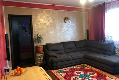 Apartament cu 3 camere nedecomandat în Andrei Mureșanu