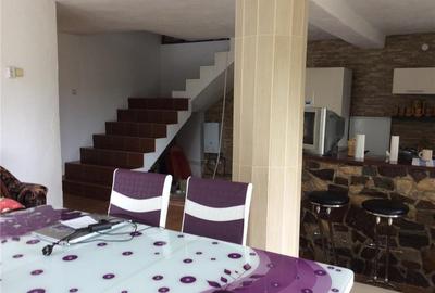 Casă cu 3 camere în Central - 8