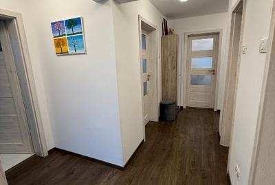 Apartament cu 3 camere decomandat, mobilat în Central - 8