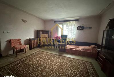 Casă cu 3 camere cu Teren 332 Mp în Central - 2