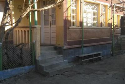 Casă cu 6 camere cu Teren 2000 Mp în Brusturi - 8