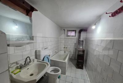 Casă cu 5 camere cu Teren 5585 Mp în Central - 17