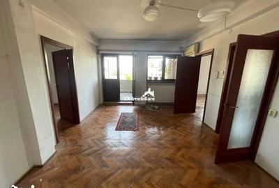 Apartament cu 4 camere semidecomandat în Victoriei - 8