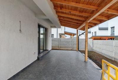 Casa 4 camere P+1+ Pod Comision 0 - 4