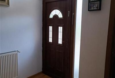 Casă individuală cu 7 camere cu Teren 288 Mp în Titan - 8