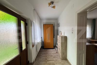 Casa de vanzare, cu 3 camere, 120 mp, 1080 mp teren, zona Si - 2