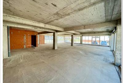 Spatiu comercial 224mp, finisat, zona Cetatii - 2