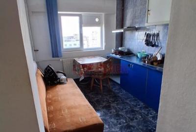 Apartament cu 2 camere semidecomandat în Apărătorii Patriei - 2