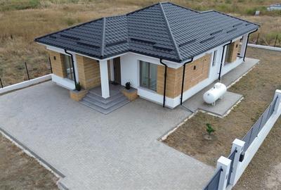 Casa de vanzare , in cartier nou Focsani Nord - Petresti - - 4