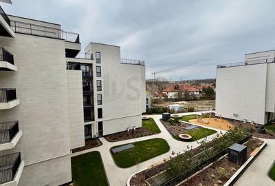 Apartament cu 2 camere semidecomandat, mobilat în Pipera